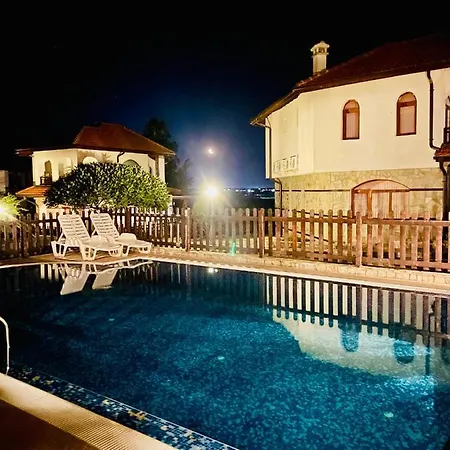 Cabernet 1 Villa